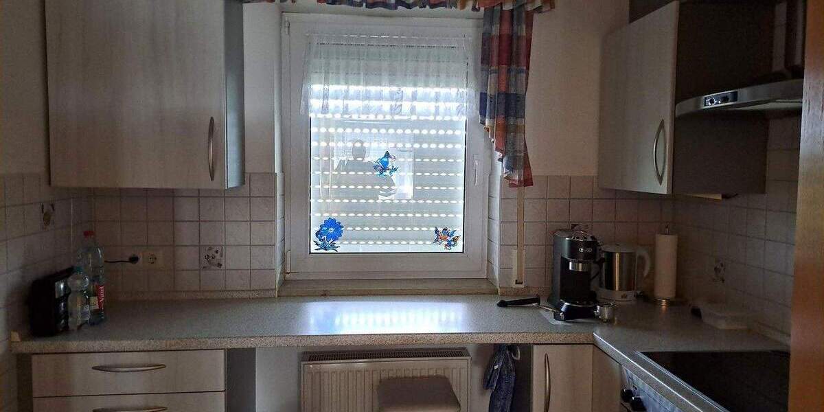 Etagenwohnung Adelsdorf - 4 Zimmer, 90 m&sup2;, 1.040&euro; | Angebot:25741981