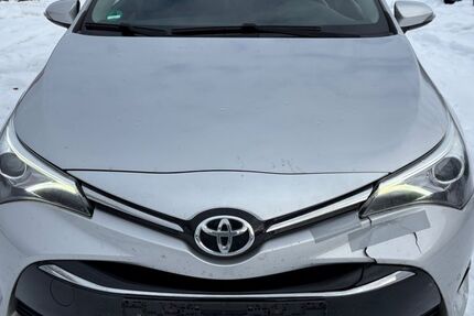 Toyota Avensis 203.000 km 9.900 &euro; Burgthann-Oberferrieden 90559