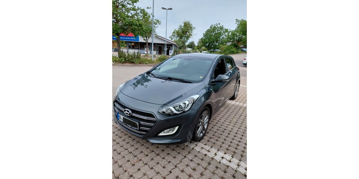 Hyundai i30 93.480 km 8.900 &euro; Langenzenn 90579