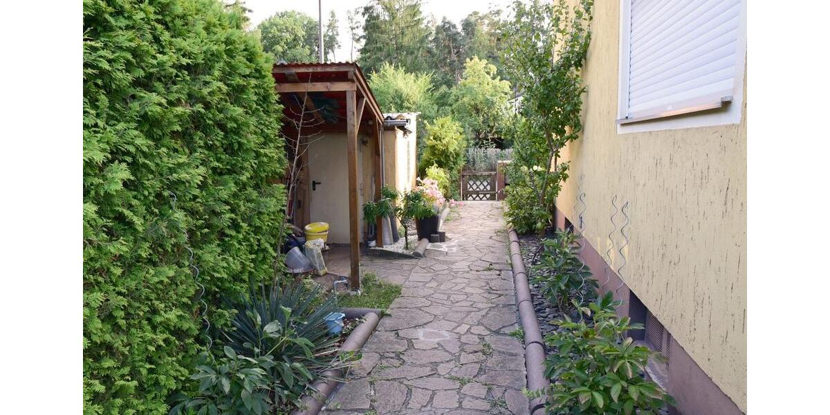 Dachgeschoßwohnung Oberasbach - 3.5 Zimmer, 75 m&sup2;, 950&euro; | Angebot:25873675