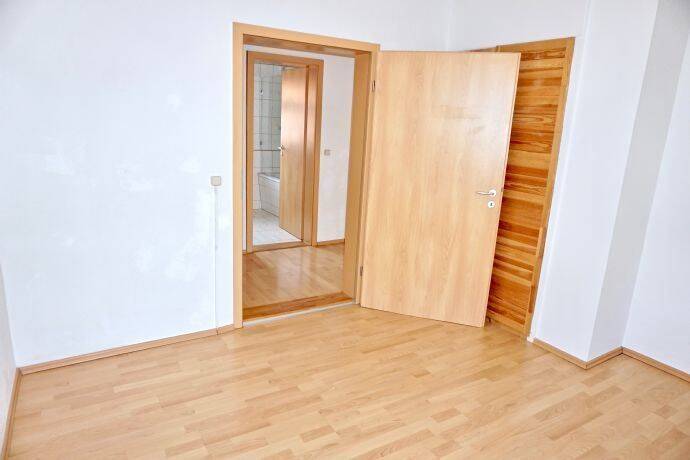 Etagenwohnung Nürnberg Mögeldorf - 3 Zimmer, 71 m&sup2;, 255.000&euro; | Angebot:26189908