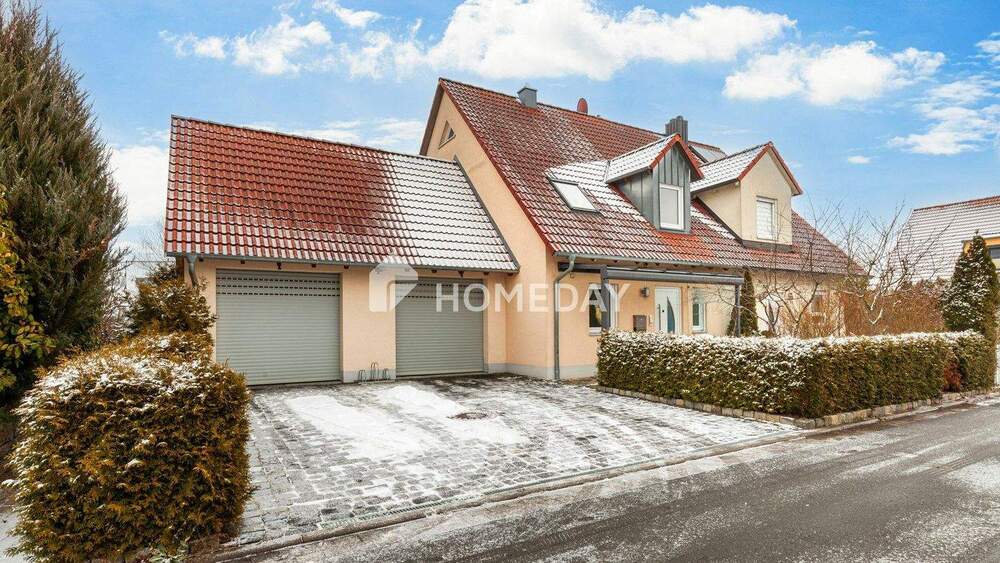 Doppelhaushälfte Erlangen Büchenbach - 8 Zimmer, 111 m&sup2;, 700.000&euro; | Angebot:25737636