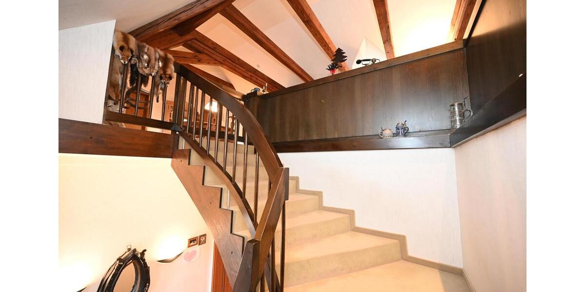 Erdgeschoßwohnung Pyrbaum - 4 Zimmer, 165 m&sup2;, 1.590&euro; | Angebot:26225856