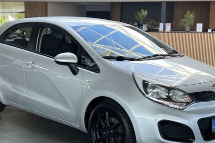 Kia Rio 100.000 km 4.400 &euro; Cadolzburg bei Nürnberg 90556
