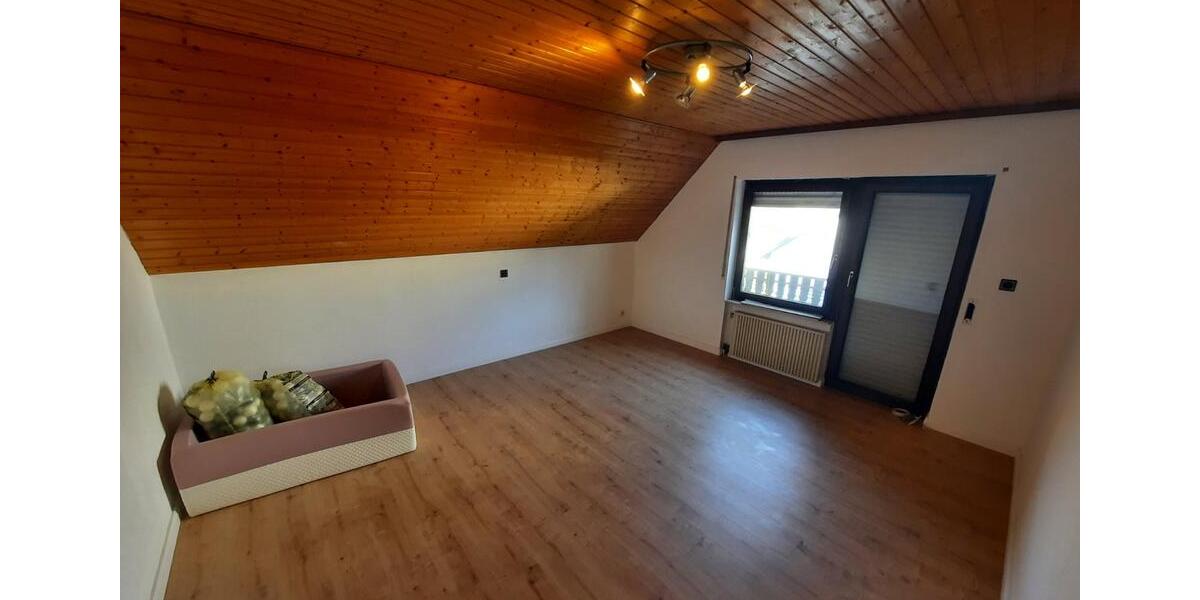 Einfamilienhaus Feucht - 6.5 Zimmer, 147 m&sup2;, 1.850&euro; | Angebot:24832208