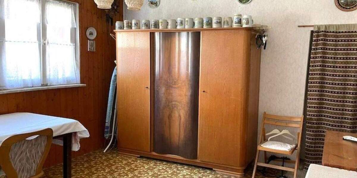 Mehrfamilienhaus, Wohnhaus Altdorf bei Nürnberg Altdorf - 6 Zimmer, 150 m&sup2;, 225.000&euro; | Angebot:25662829