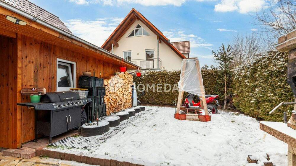 Doppelhaushälfte Erlangen Büchenbach - 8 Zimmer, 111 m&sup2;, 700.000&euro; | Angebot:25737636