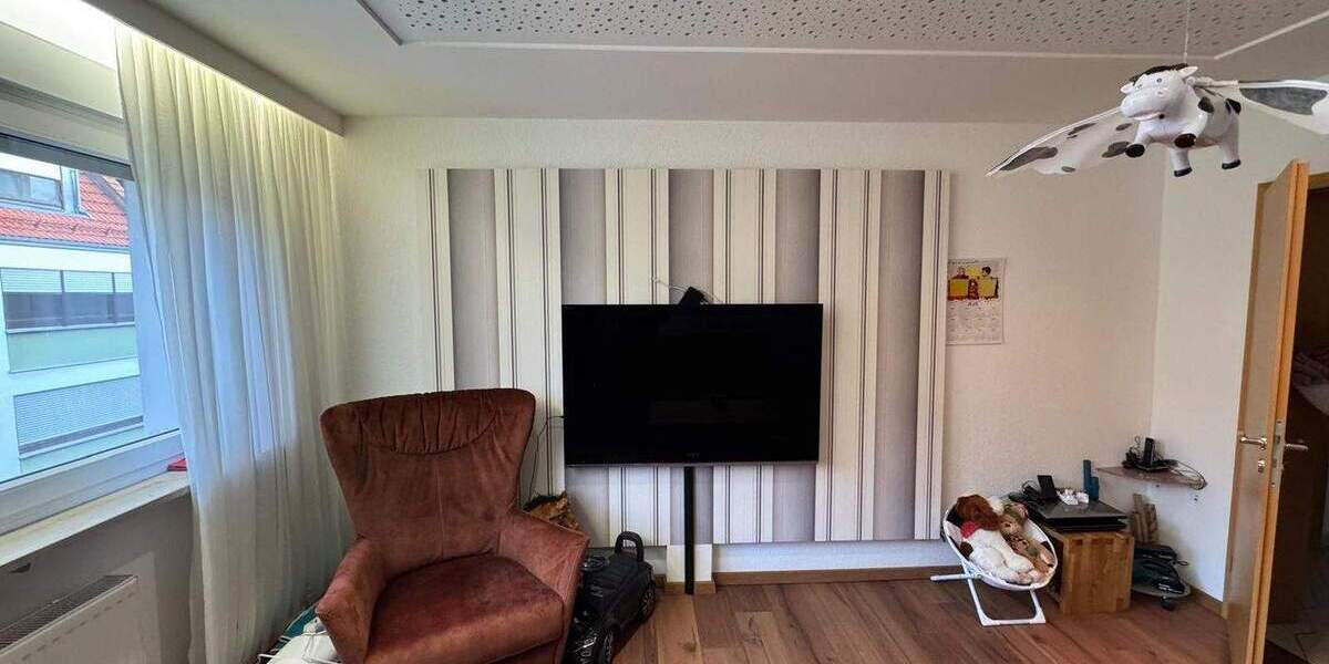 Etagenwohnung Nürnberg Steinbühl - 3 Zimmer, 62 m&sup2;, 249.000&euro; | Angebot:25671662
