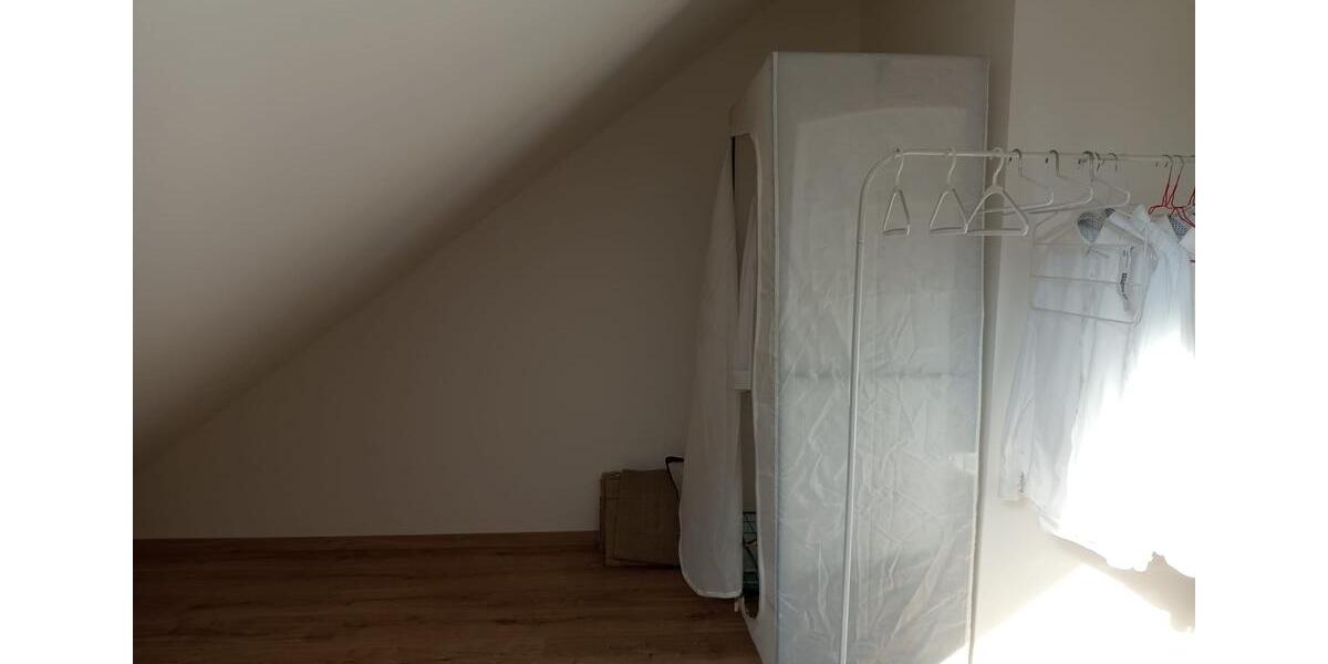 Dachgeschoßwohnung Herzogenaurach - 1 Zimmer, 44 m&sup2;, 690&euro; | Angebot:25793612