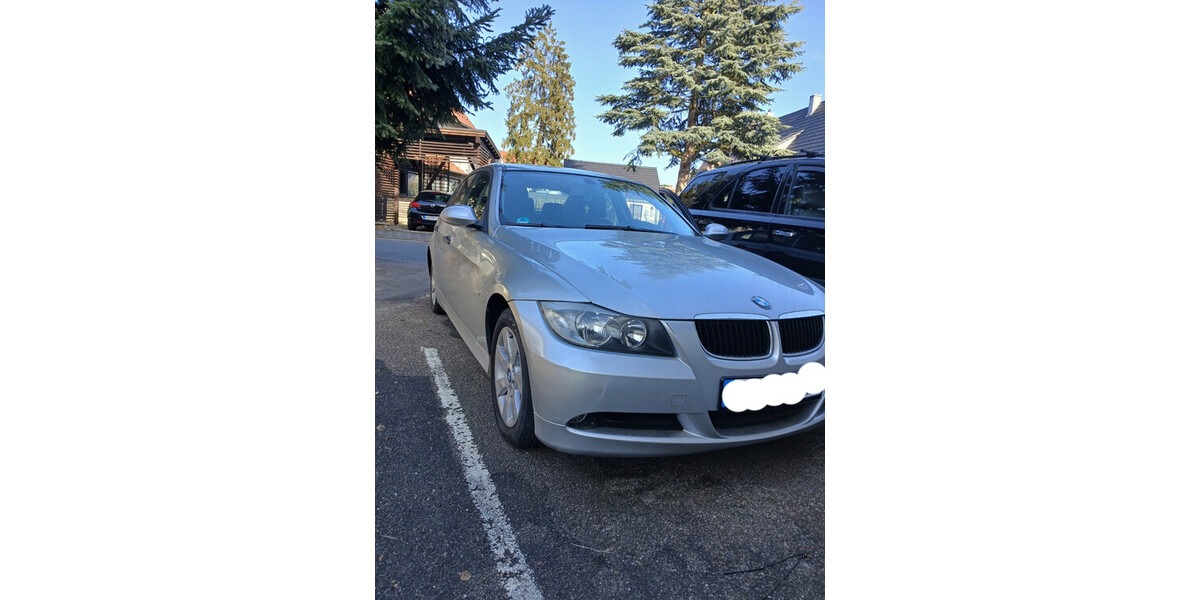 BMW E90 214.000 km 2.800 &euro; Fürth 90744