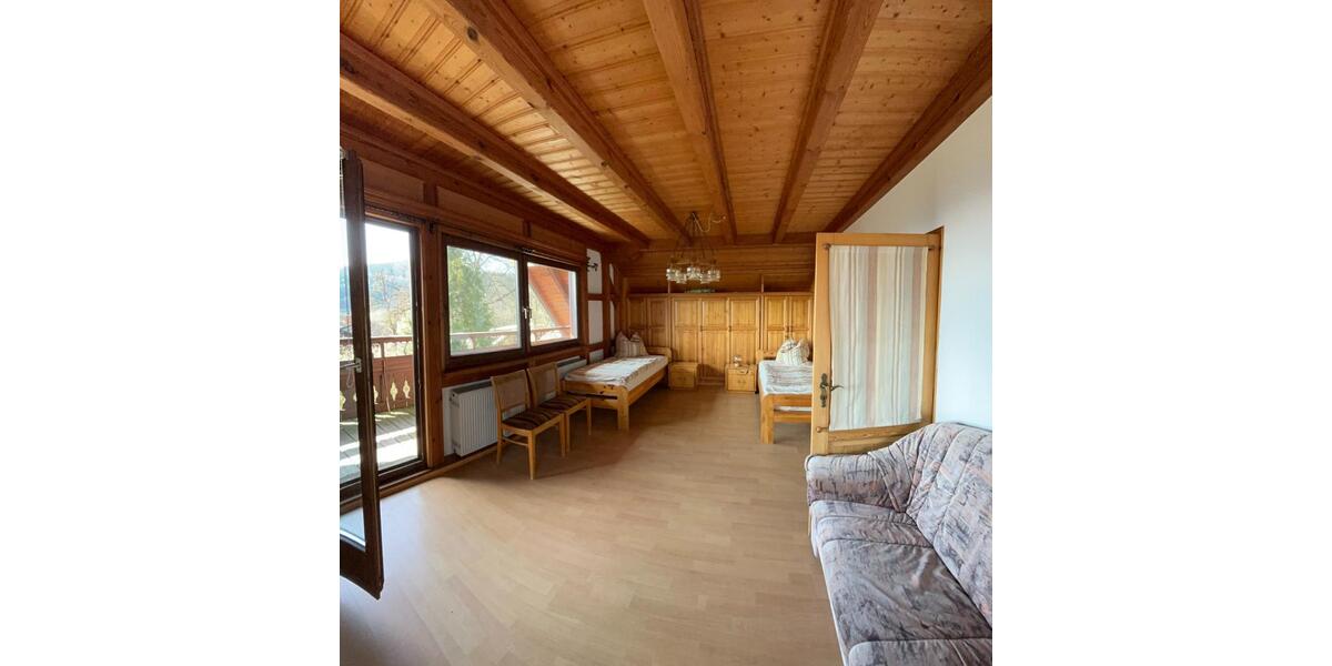 Maisonettenwohnung Schnaittach - 5 Zimmer, 211 m&sup2;, 1.900&euro; | Angebot:25948025