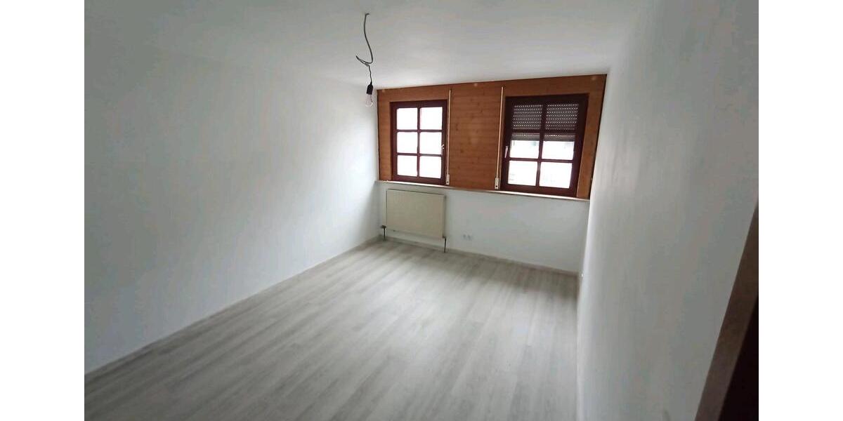 Etagenwohnung Kunreuth - 2.5 Zimmer, 75 m&sup2;, 900&euro; | Angebot:25931416