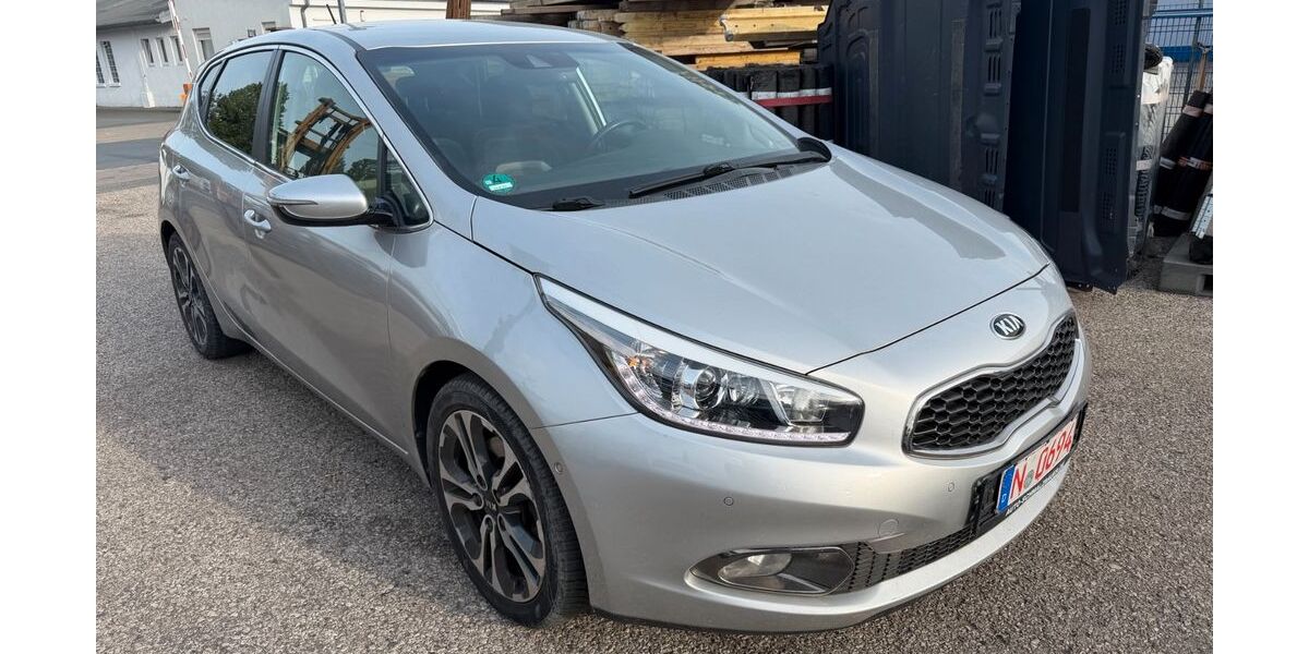 Kia ceed / Ceed 102.400 km 9.900 &euro; Nürnberg 90441
