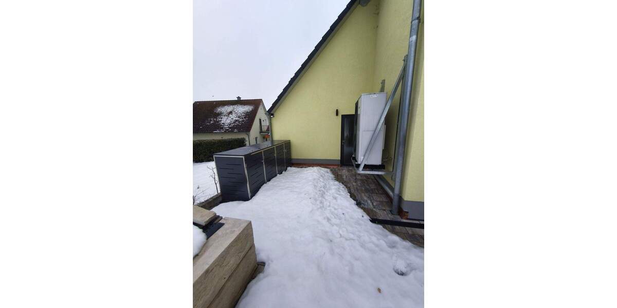 Einfamilienhaus Igensdorf Pettensiedel - 1 Zimmer, 240 m&sup2;, 2.200&euro; | Angebot:25770176