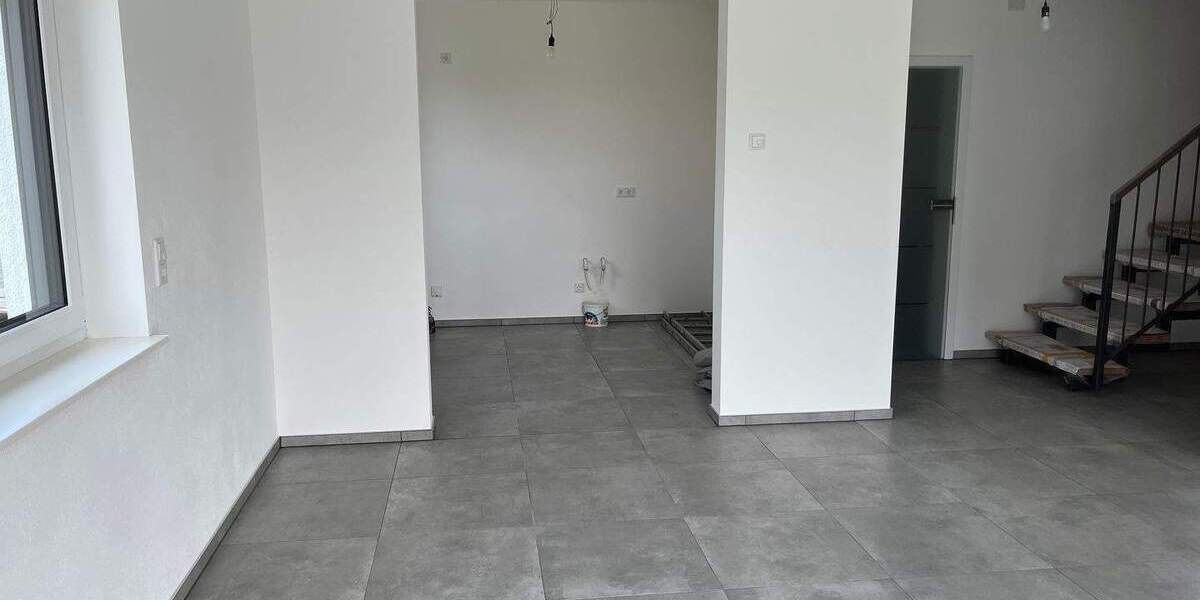 Doppelhaushälfte Markt Erlbach Eschenbach - 5 Zimmer, 121 m&sup2;, 1.690&euro; | Angebot:25666569