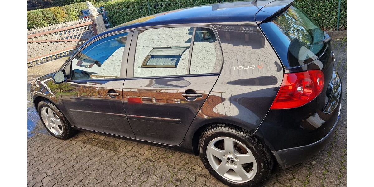 VW Golf 105.000 km 6.700 &euro; Nürnberg 90482