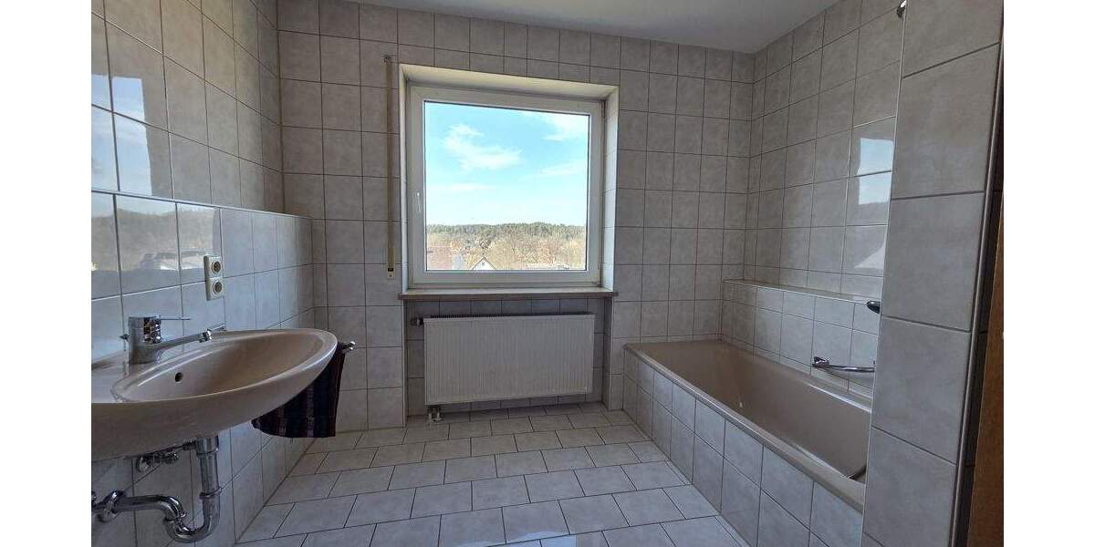 Etagenwohnung Roth Bernlohe - 4 Zimmer, 104 m&sup2;, 292.000&euro; | Angebot:25745295