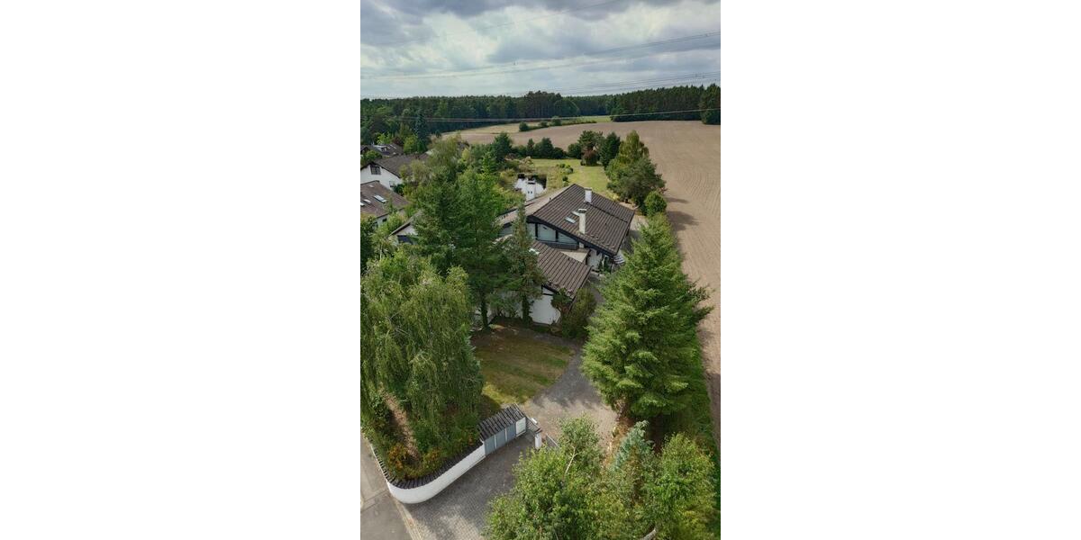 Villa Möhrendorf - 10 Zimmer, 591 m&sup2;, 1.350.000&euro; | Angebot:25855004