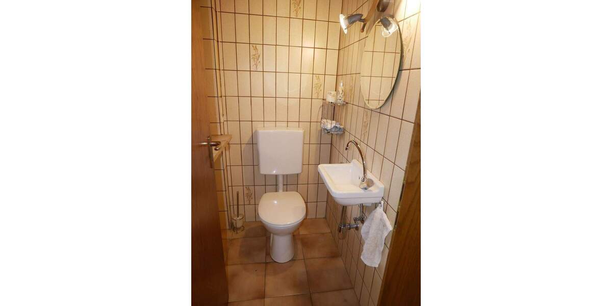 Einfamilienhaus Großhabersdorf - 8 Zimmer, 265 m&sup2;, 479.000&euro; | Angebot:25862890