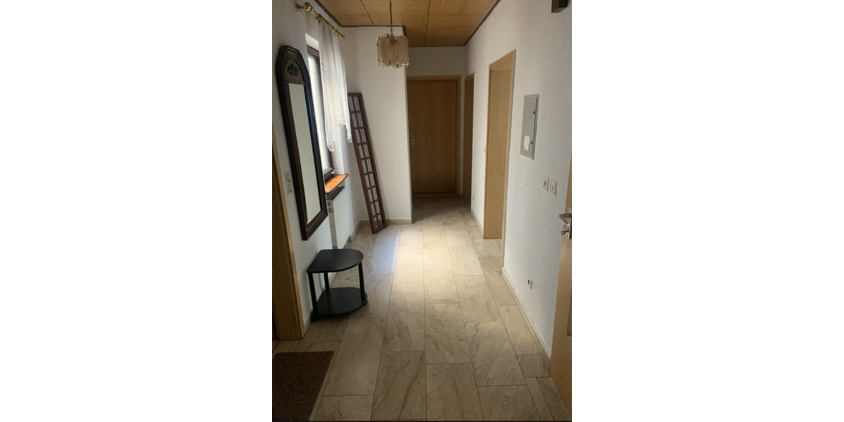 Etagenwohnung Nürnberg Almoshof - 4 Zimmer, 110 m&sup2;, 1.200&euro; | Angebot:24818035