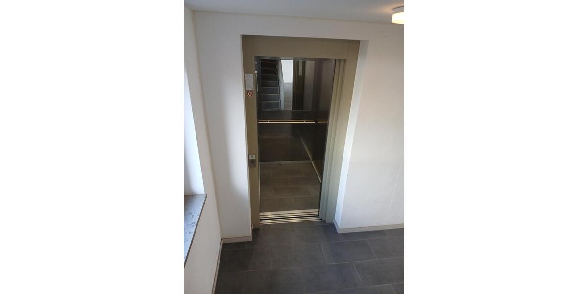 Etagenwohnung Nürnberg Langwasser - 2 Zimmer, 61 m&sup2;, 1.120&euro; | Angebot:25589569