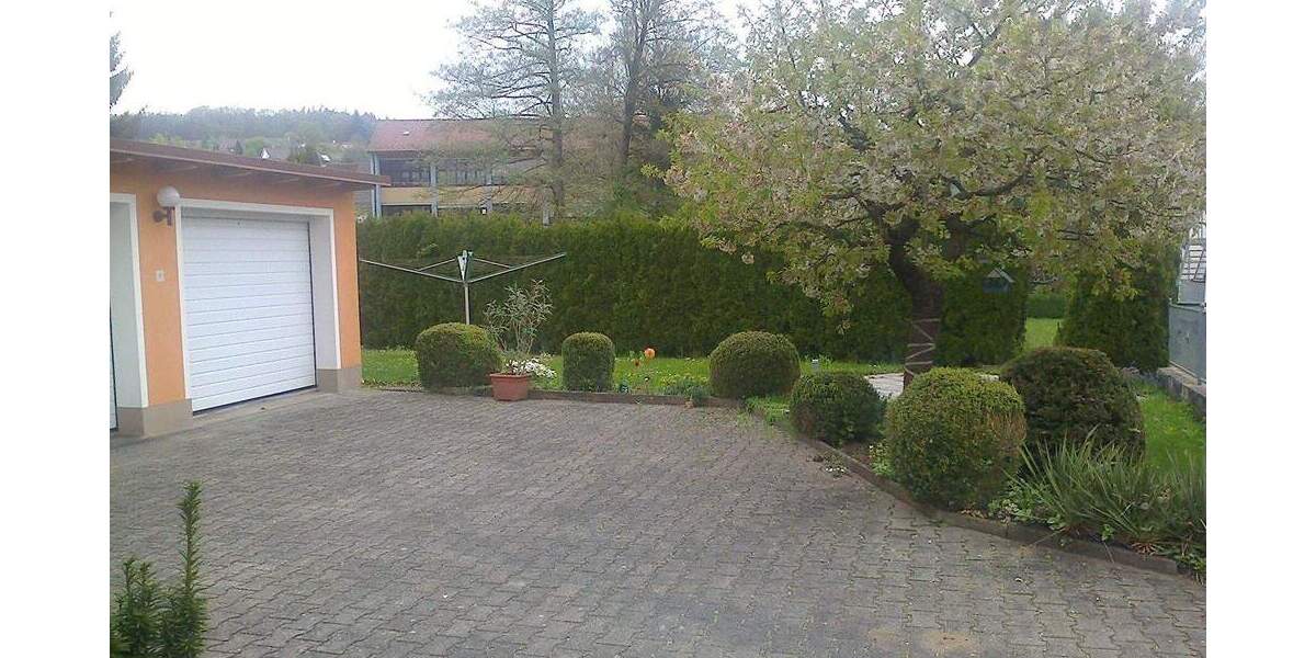 Mehrfamilienhaus, Wohnhaus Forchheim Burk - 7 Zimmer, 177 m&sup2;, 680.000&euro; | Angebot:25741963