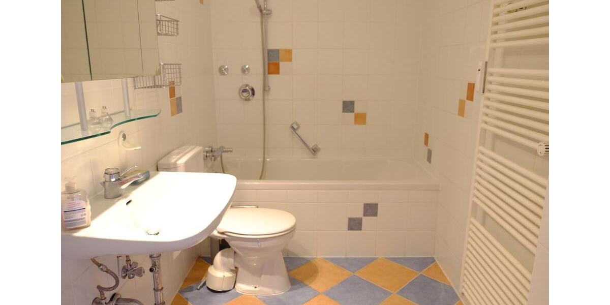 Etagenwohnung Lauf an der Pegnitz - 2.5 Zimmer, 75 m&sup2;, 710&euro; | Angebot:25925042