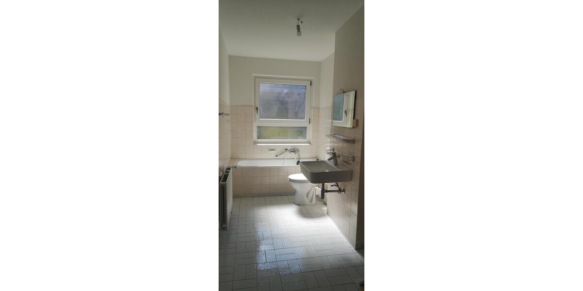 Reihenhaus Zirndorf - 6 Zimmer, 150 m&sup2;, 1.750&euro; | Angebot:26634678