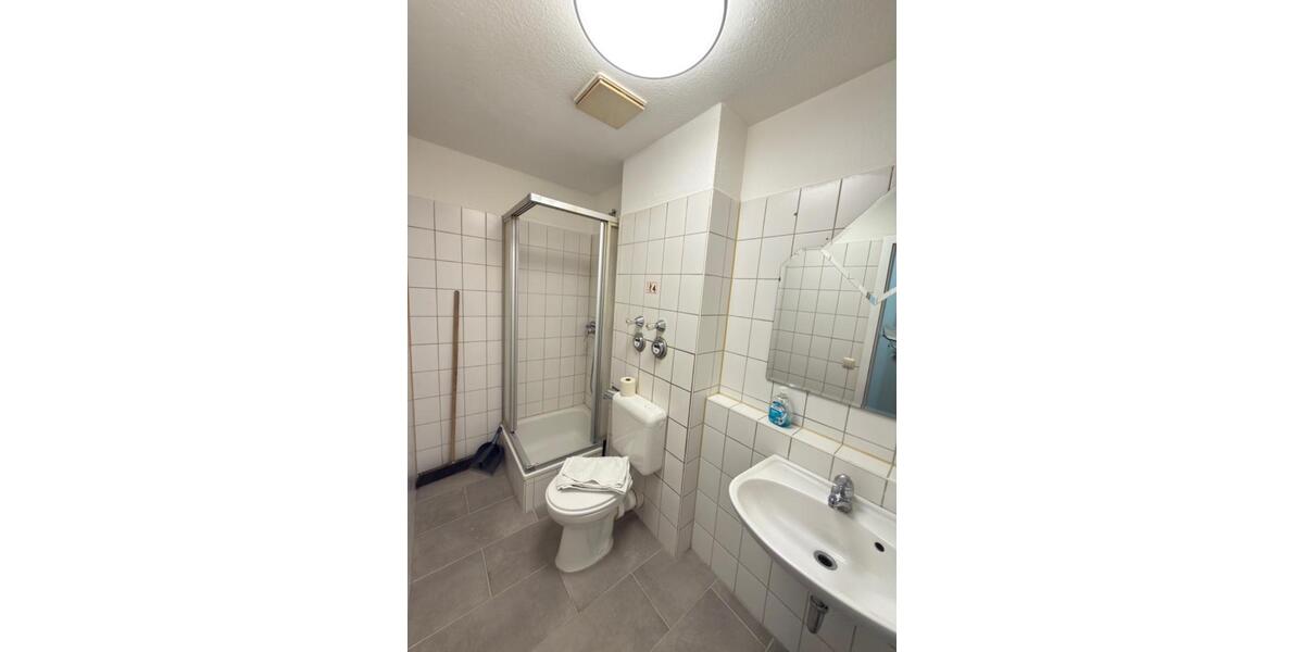 Etagenwohnung Fürth Südstadt - 1 Zimmer, 28 m&sup2;, 350&euro; | Angebot:25111653